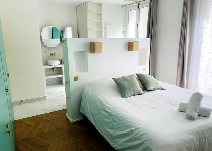Apartamento Triplex A Montmartre - Sauna París